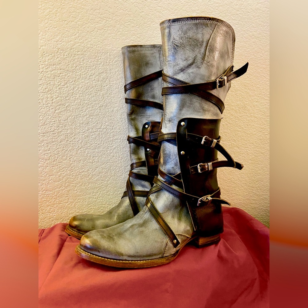 Excellent condition, like new. Worn once, too big for me. Freebird by Steven.